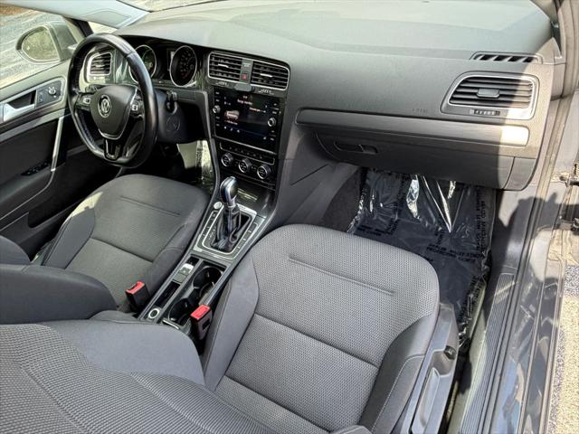 2019 Volkswagen e-Golf SE