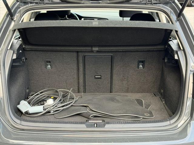 2019 Volkswagen e-Golf SE