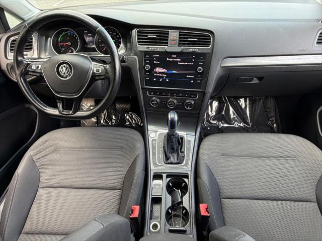 2019 Volkswagen e-Golf SE