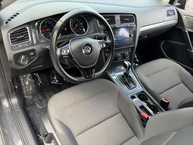 2019 Volkswagen e-Golf SE