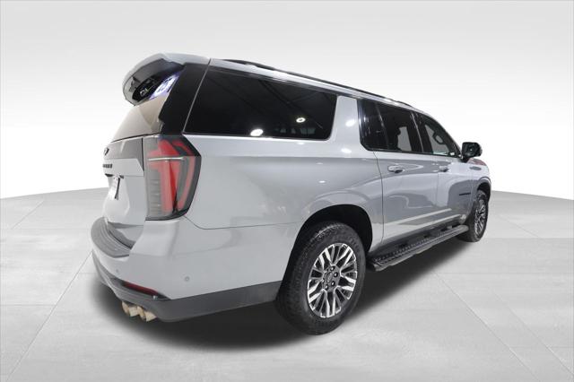2025 Chevrolet Suburban 4WD Z71