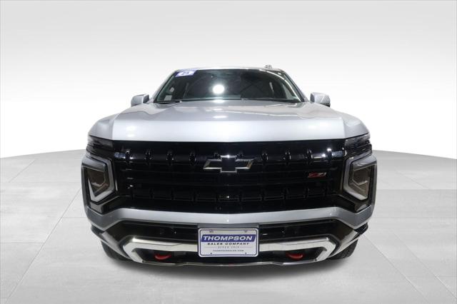 2025 Chevrolet Suburban 4WD Z71