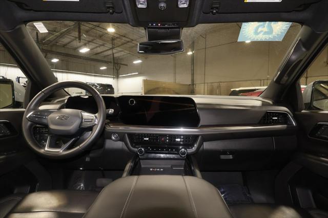 2025 Chevrolet Suburban 4WD Z71
