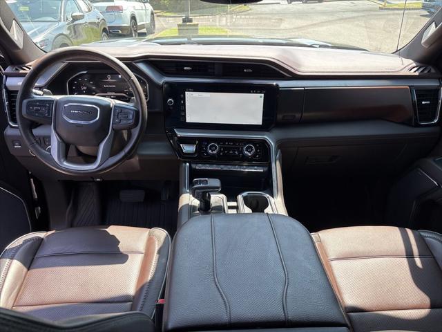 2023 GMC Sierra 1500 4WD Crew Cab Short Box Denali