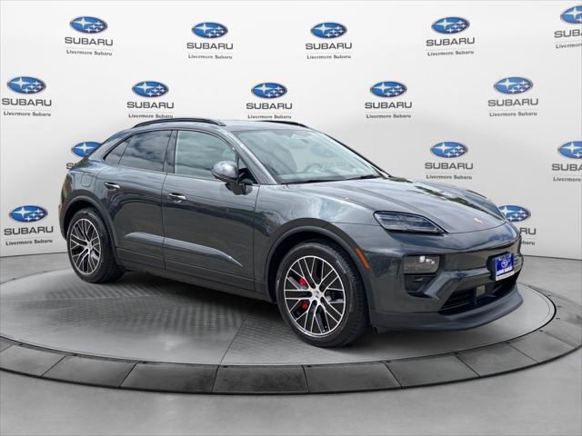 2025 Porsche Macan Electric 4S