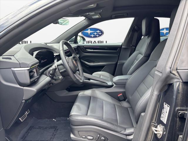 2025 Porsche Macan Electric 4S