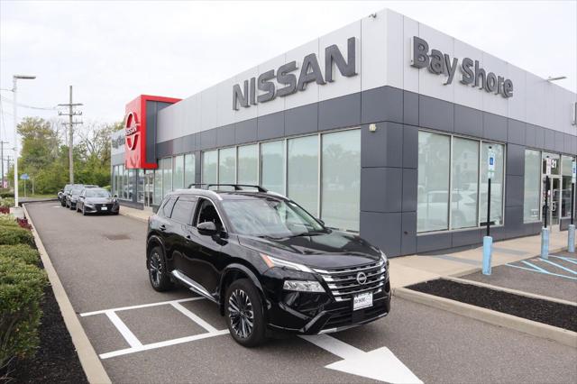 2025 Nissan Rogue Platinum FWD for sale in Bay Shore, NY