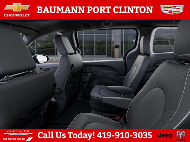 2027 Chrysler Pacifica Limited
