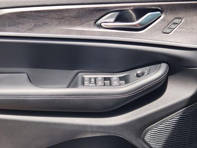 2025 Jeep Grand Cherokee L Limited 4x2