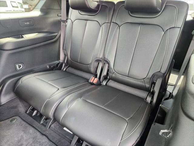 2025 Jeep Grand Cherokee L Limited 4x2