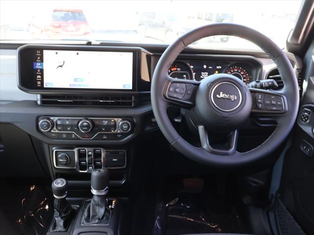 2026 Jeep Wrangler 4-Door Sport RHD 4x4
