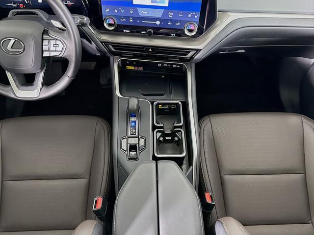 2026 Lexus TX Premium - Photo 16