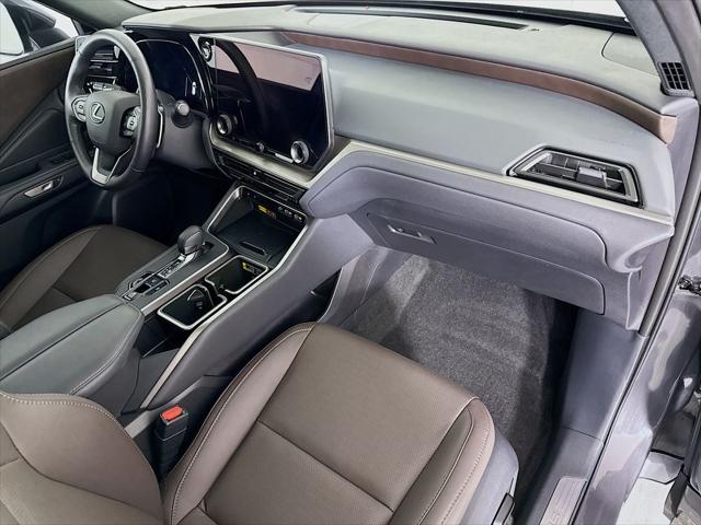2026 Lexus TX Premium - Photo 17