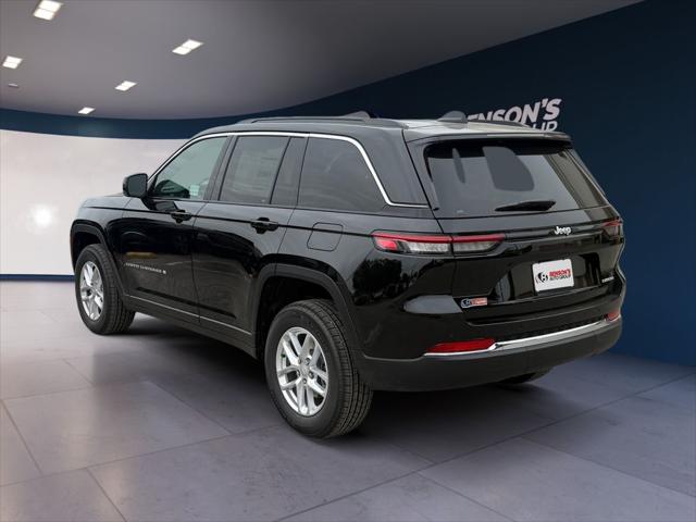 2026 Jeep Grand Cherokee Laredo 4x2