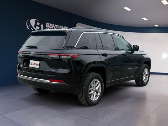 2026 Jeep Grand Cherokee Laredo 4x2