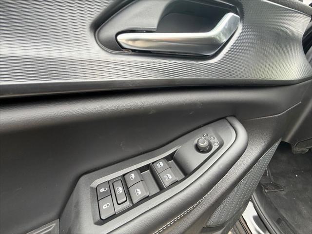 2026 Jeep Grand Cherokee Laredo 4x2