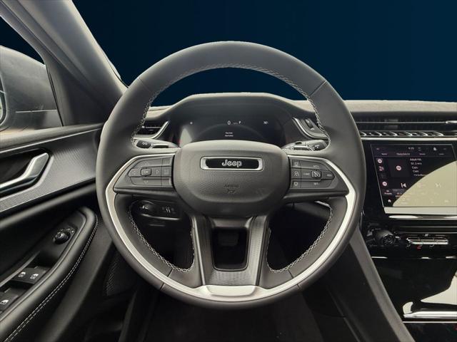 2026 Jeep Grand Cherokee Laredo 4x2