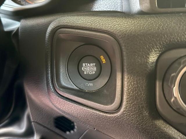 2025 Jeep Wrangler 4-Door Willys 4x4