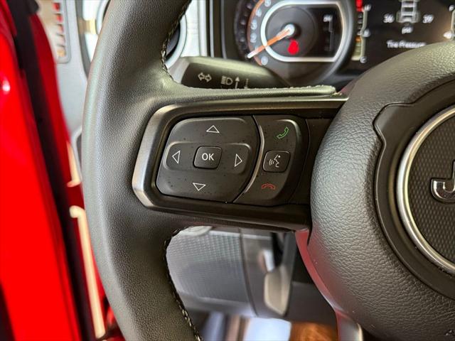 2025 Jeep Wrangler 4-Door Willys 4x4