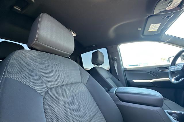 2023 GMC Canyon 2WD Crew Cab Short Box Elevation
