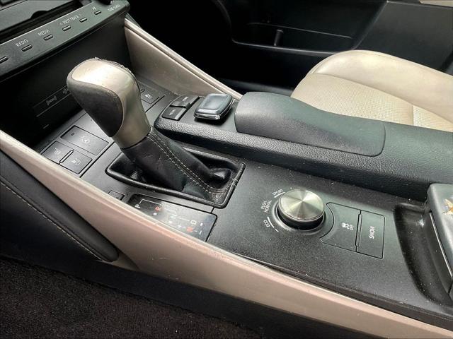 2016 Lexus IS 300 300