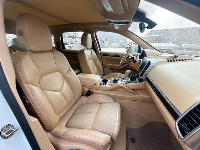 2017 Porsche Cayenne Unknown