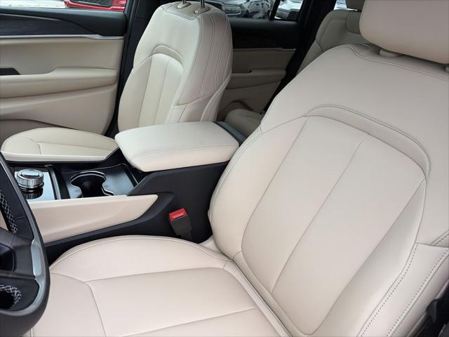 2026 Jeep Grand Cherokee Limited 4x2