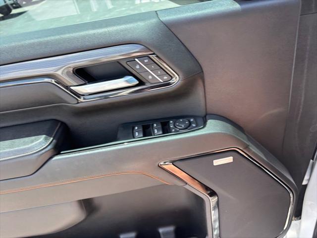 2024 GMC Sierra 2500HD 4WD Crew Cab Standard Bed AT4