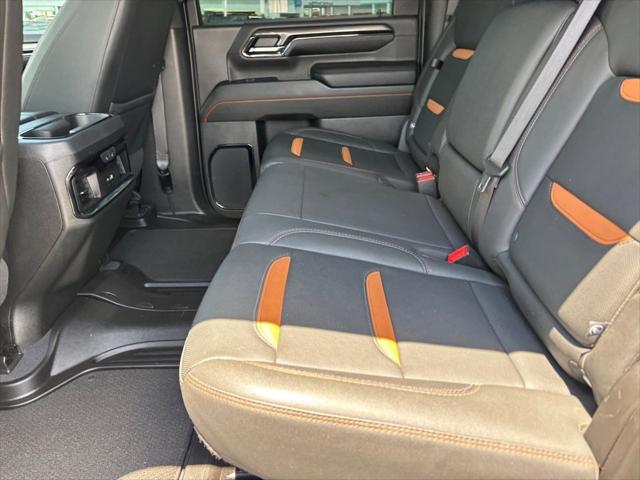 2024 GMC Sierra 2500HD 4WD Crew Cab Standard Bed AT4
