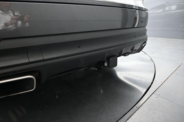 2023 Porsche Cayenne Base