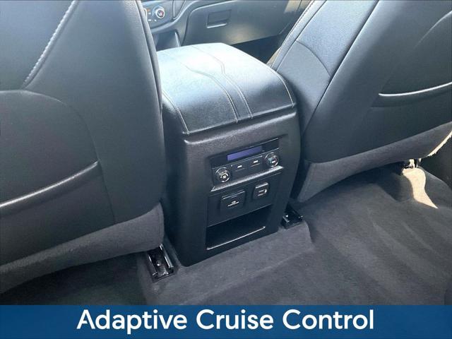 2023 Chevrolet Traverse AWD LT Leather
