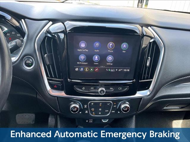 2023 Chevrolet Traverse AWD LT Leather