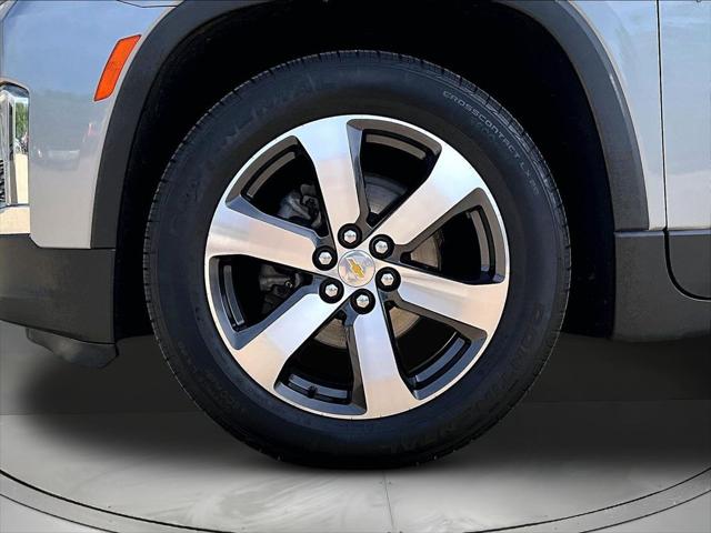 2023 Chevrolet Traverse AWD LT Leather