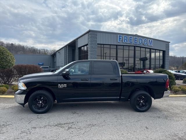 2023 Ram 1500 Classic SLT Crew Cab 4x4 5'7" Box