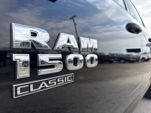 2023 Ram 1500 Classic SLT Crew Cab 4x4 5'7" Box