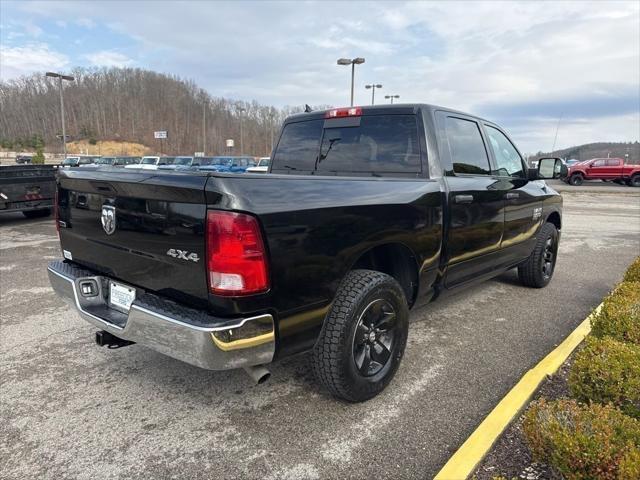 2023 Ram 1500 Classic SLT Crew Cab 4x4 5'7" Box