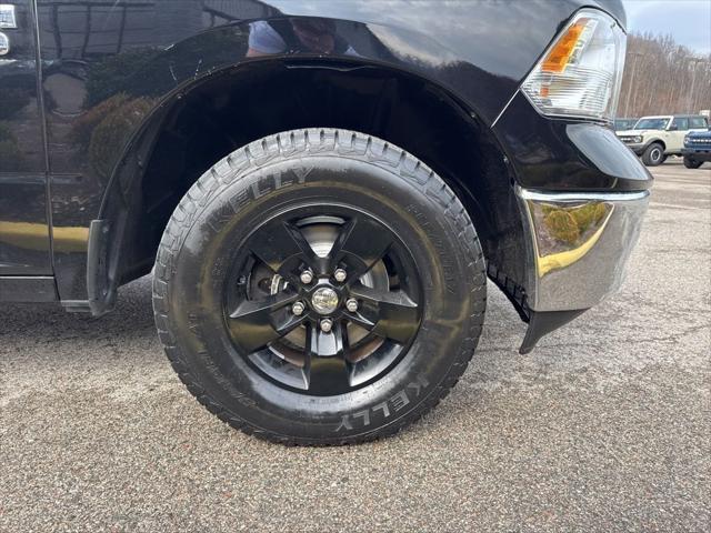 2023 Ram 1500 Classic SLT Crew Cab 4x4 5'7" Box