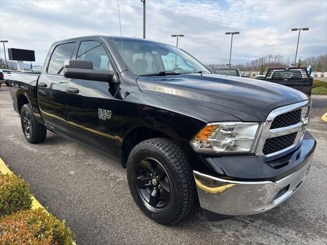 2023 Ram 1500 Classic SLT Crew Cab 4x4 5'7" Box