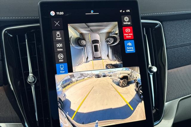 2026 Volvo XC90 Plug-In Hybrid Ultra Dark Theme, T8 AWD, Electric/Gasoline, 7 Seats