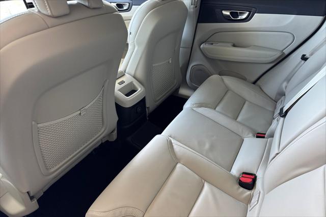 2026 Volvo XC60 Plug-In Hybrid Ultra, T8 AWD Electric/Gasoline, Dark