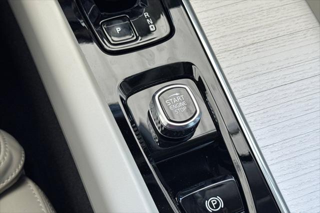 2026 Volvo XC60 Plug-In Hybrid Ultra, T8 AWD Electric/Gasoline, Dark