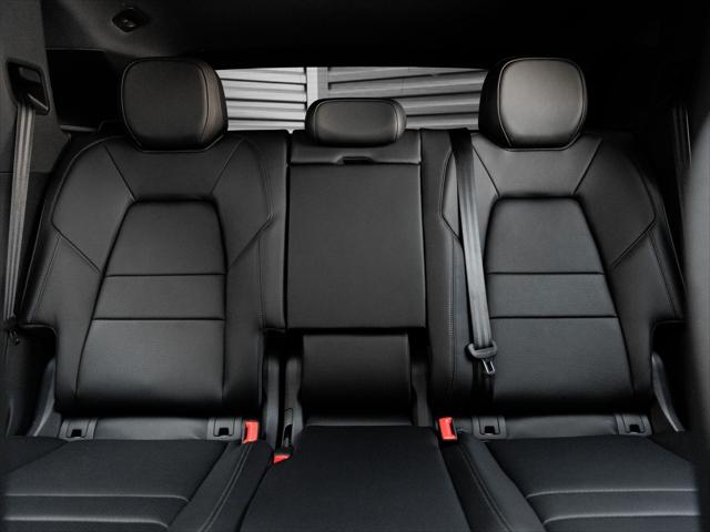 2026 Porsche Cayenne Unknown