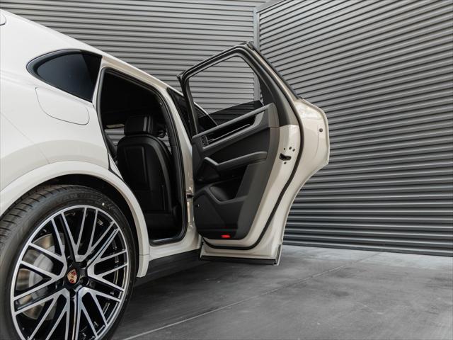 2026 Porsche Cayenne Unknown