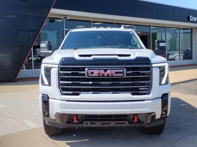 2025 GMC Sierra 2500HD Crew Cab, Standard Bed, AT4, 4WD