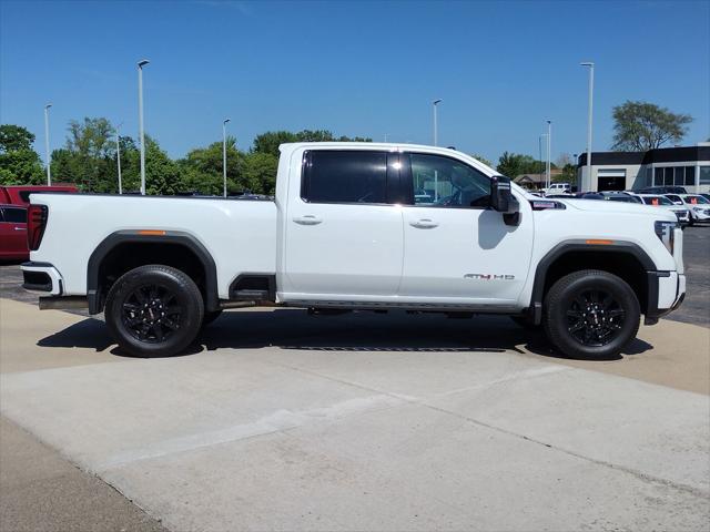 2025 GMC Sierra 2500HD Crew Cab, Standard Bed, AT4, 4WD