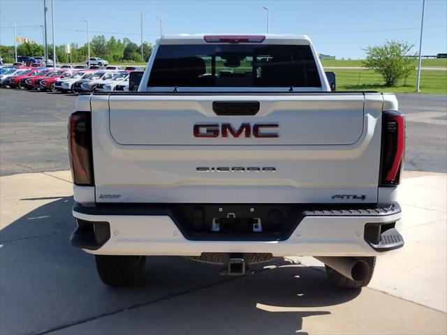 2025 GMC Sierra 2500HD Crew Cab, Standard Bed, AT4, 4WD