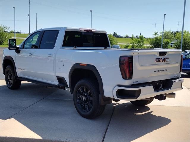 2025 GMC Sierra 2500HD Crew Cab, Standard Bed, AT4, 4WD