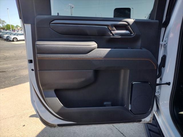2025 GMC Sierra 2500HD Crew Cab, Standard Bed, AT4, 4WD