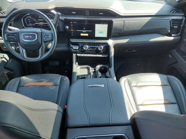 2025 GMC Sierra 2500HD Crew Cab, Standard Bed, AT4, 4WD
