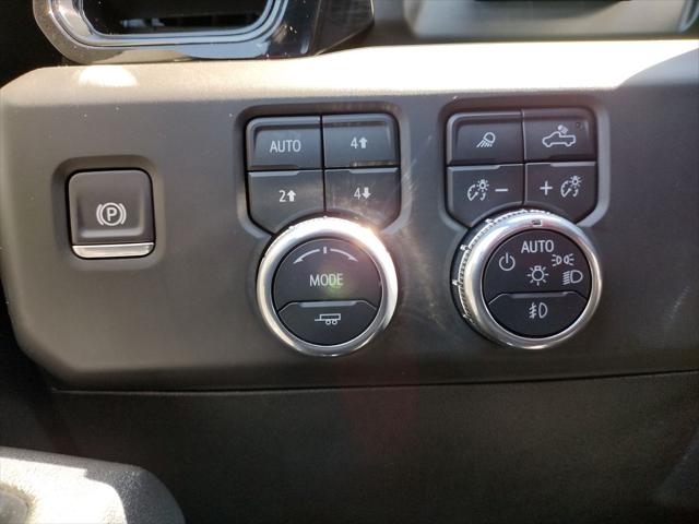 2025 GMC Sierra 2500HD Crew Cab, Standard Bed, AT4, 4WD